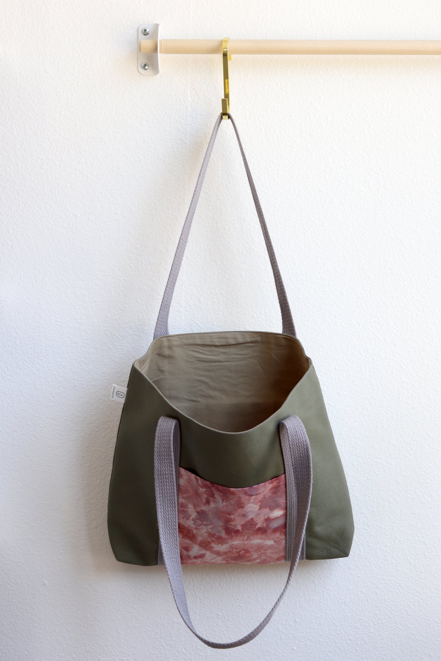 Ice Dyed Tote Bag with Outer Pockets